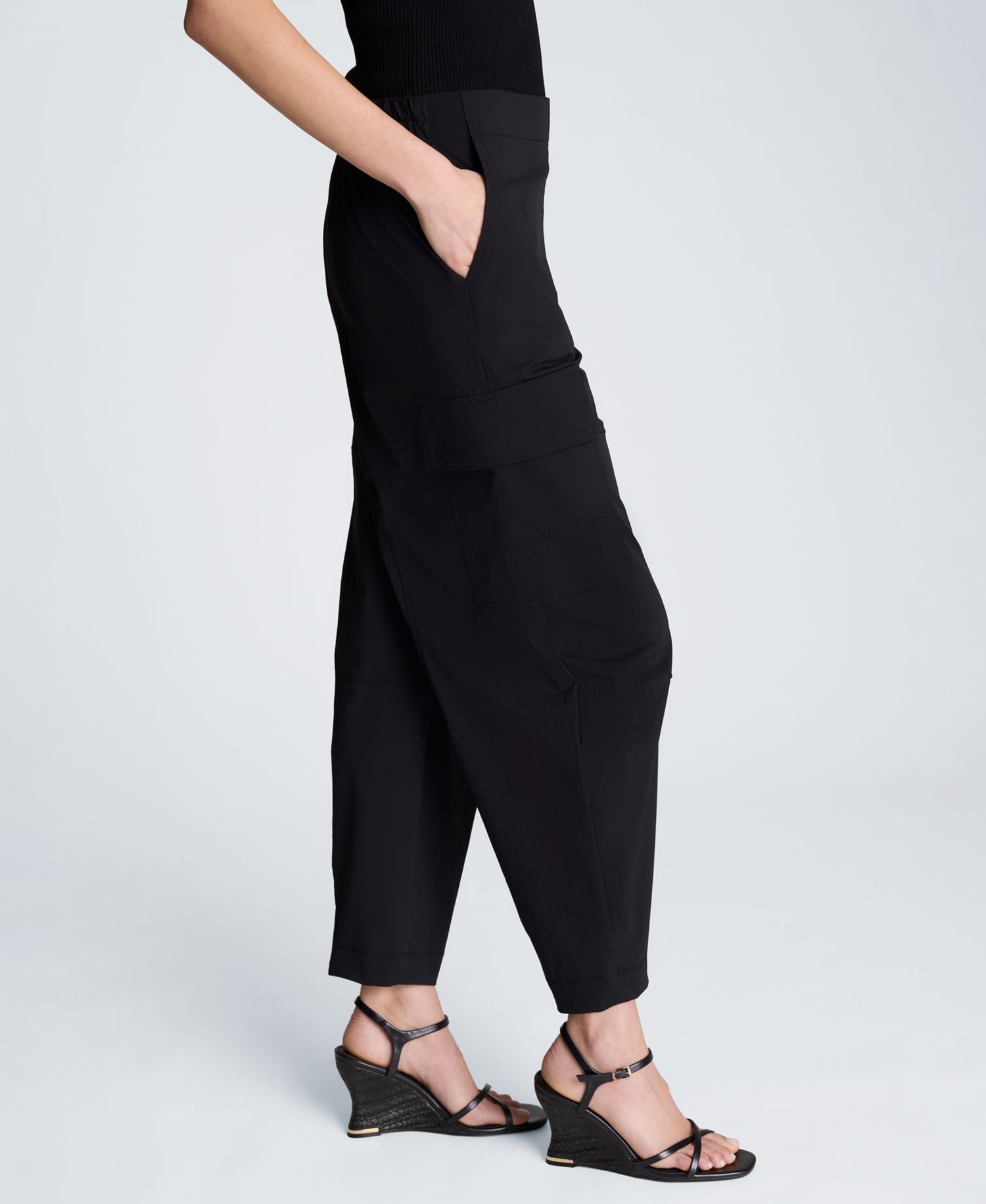 Women's Barrel Leg Cargo Pants