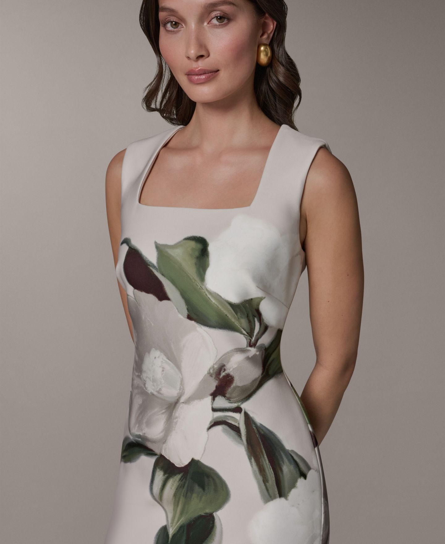 Женское платье Donna Karan New York Sleeveless Square Neck Placement Floral Print Midi Sheath, цвет: Разноцветный — фото 3