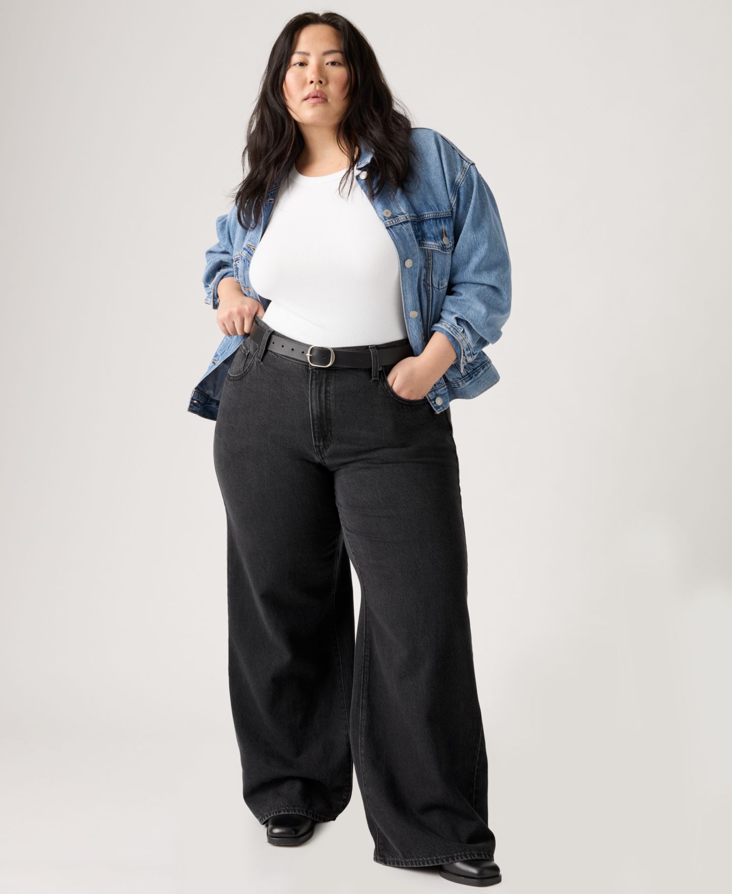 Женские джинсы Levi's Plus Size Cinch-Waist Lightweight Baggy, цвет: Capturing Moments — фото 6
