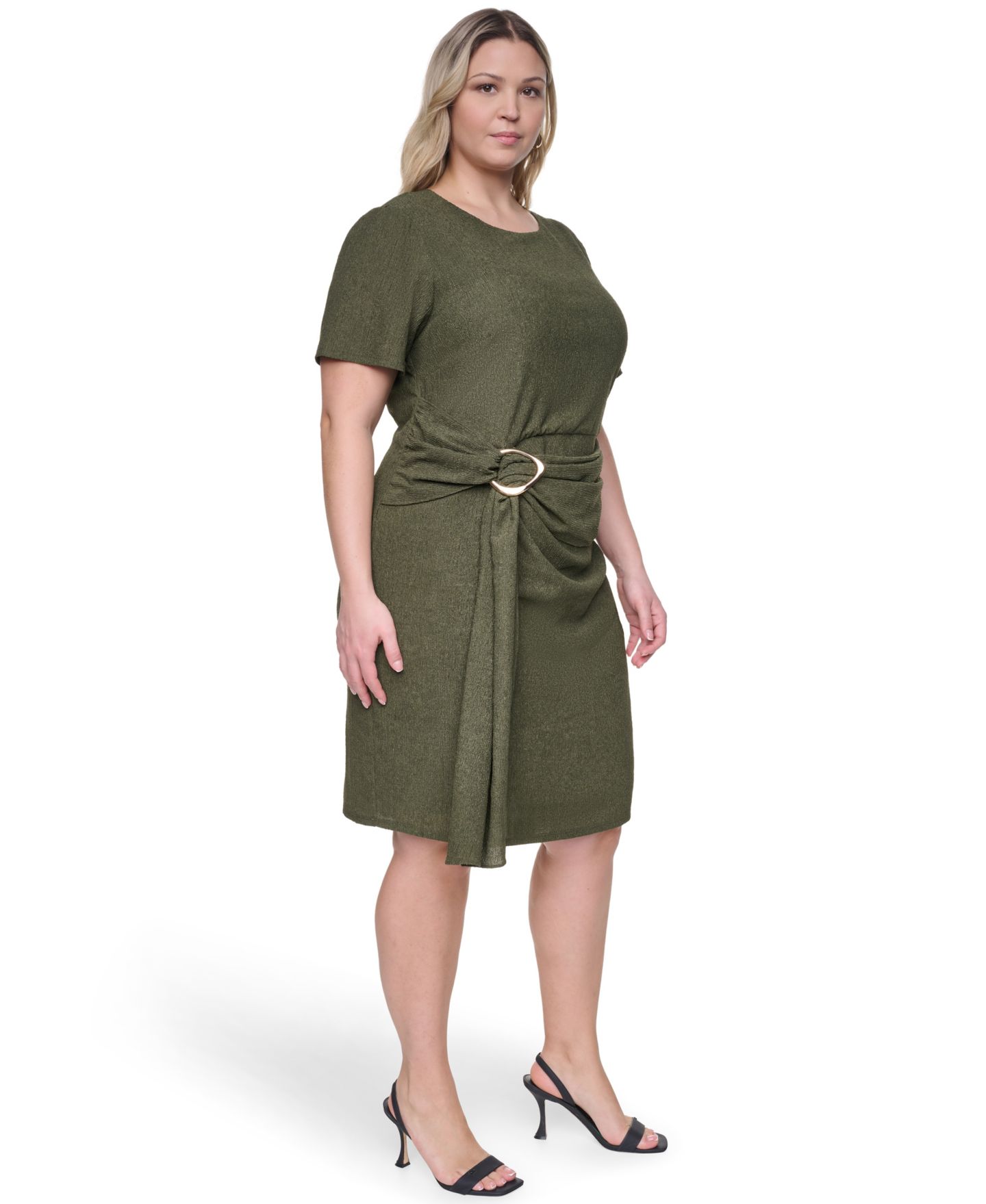 Женское платье Vince Camuto Plus Size Jewel Neck Short-Sleeve Dress, цвет: Оливковый — фото 2