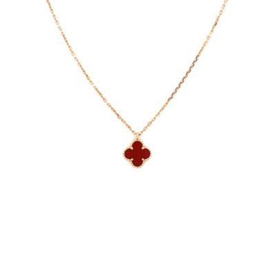 Sweet Alhambra Pendant Necklace