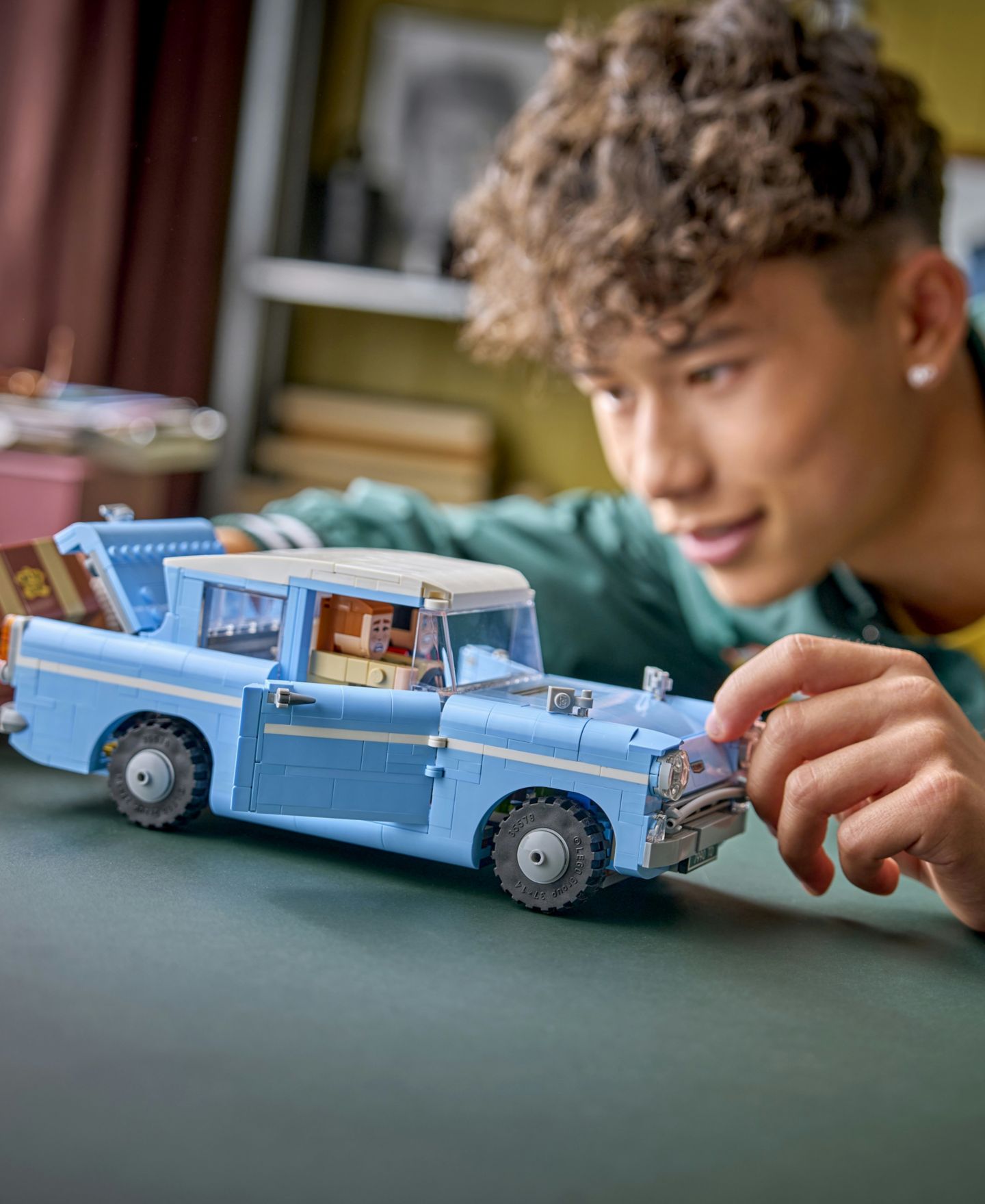 Детский конструктор LEGO Harry Potter Enchanted Flying Ford Anglia Building Set 76470 — фото 15