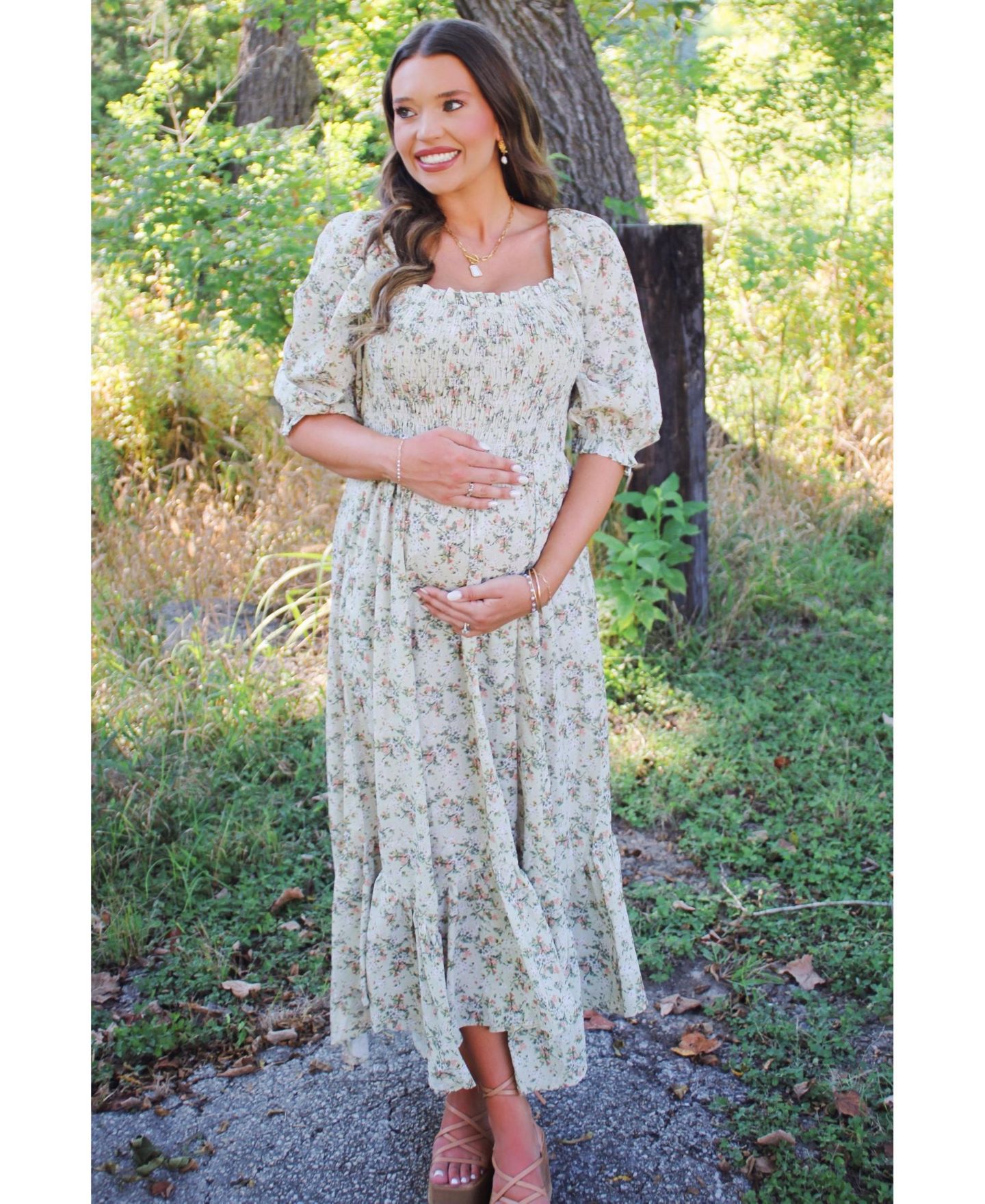 Женское платье Pinkblush Light Olive Smocked Handkerchief Hem, цвет: Светлый оливковый — фото 6