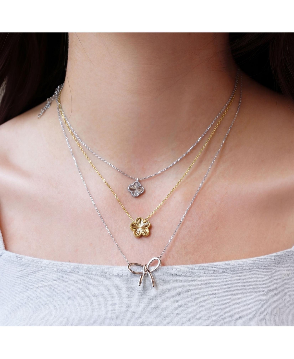 The Lovery Fluted Single Flower Necklace 14K Gold-Plated Sterling Silver