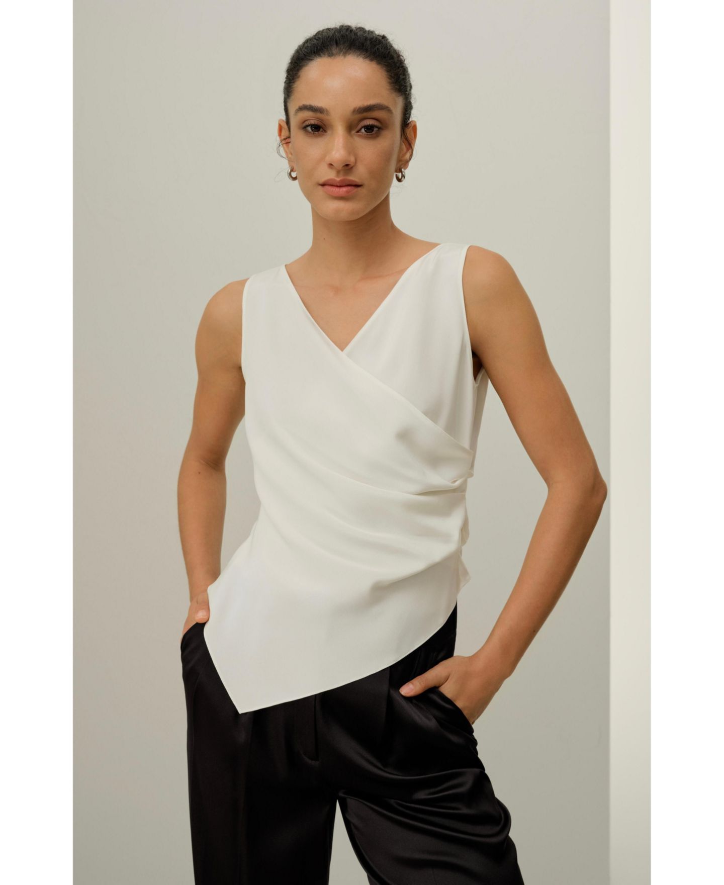 Женский топ LILYSILK Elise V-Neck, цвет: Натуральный белый — фото 4