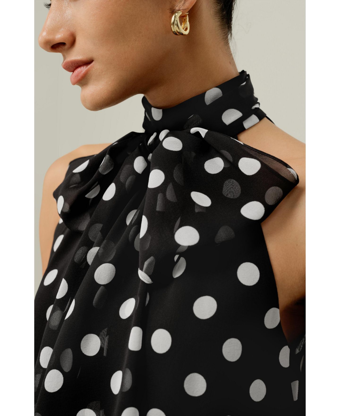 Женский топ LILYSILK Convertible Silk Georgette Polka Dot, цвет: Белый чёрный — фото 5