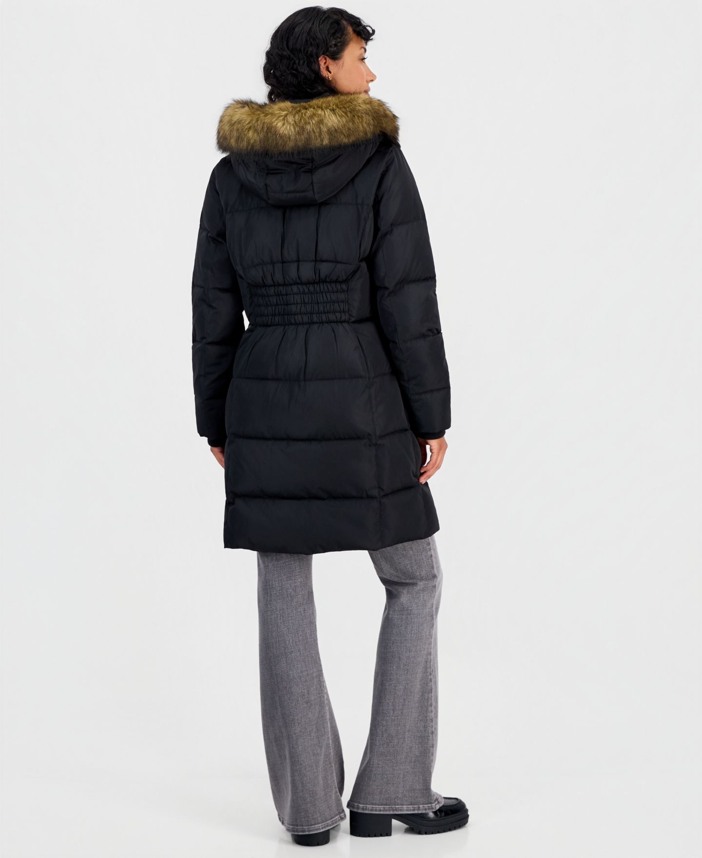 Женская куртка Michael Kors Hooded Puffer Faux-Fur-Trim, цвет: Чёрный — фото 2