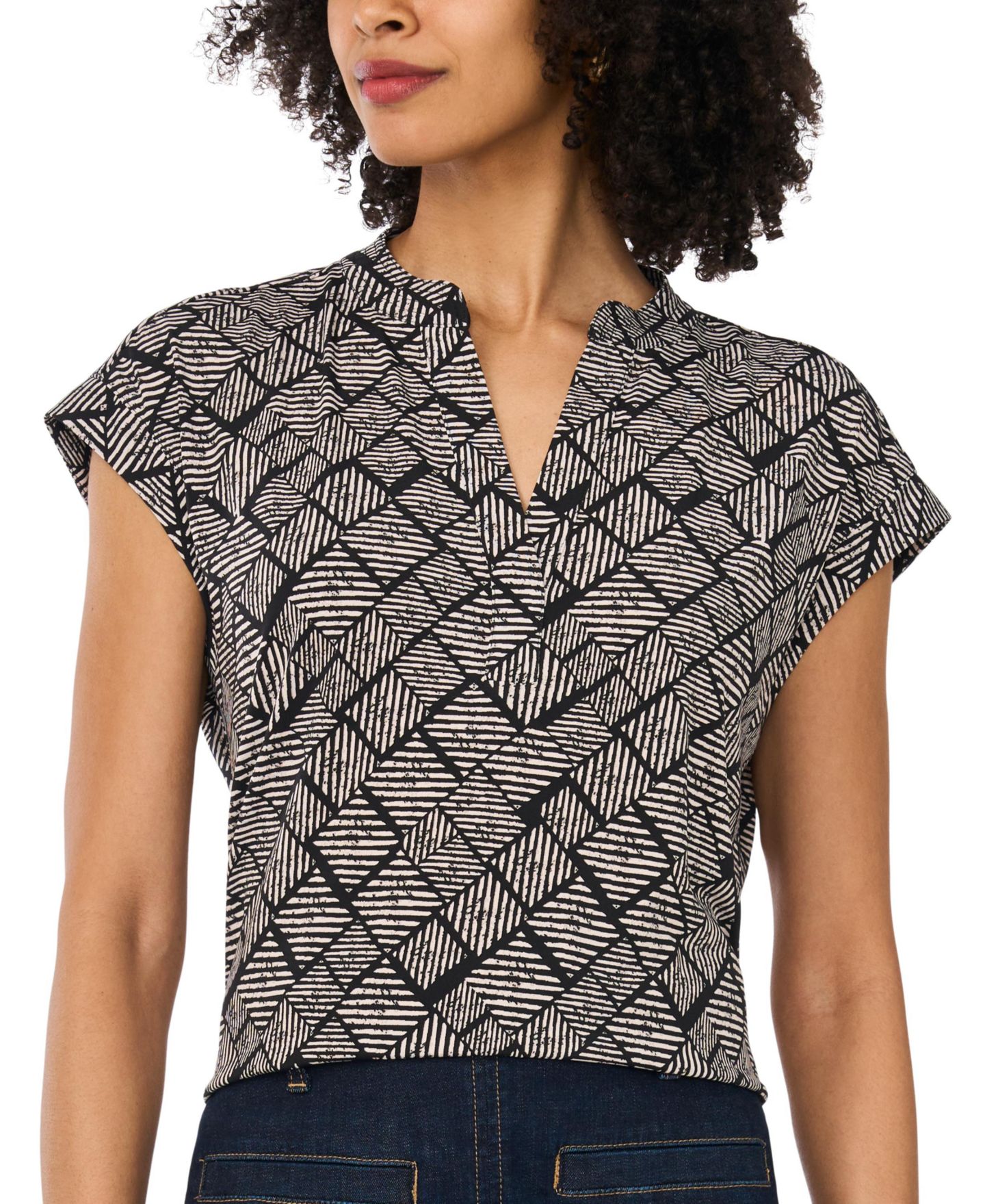 Женский топ Vince Camuto Printed Short-Sleeve Top, цвет: Насыщенный чёрный — фото 6