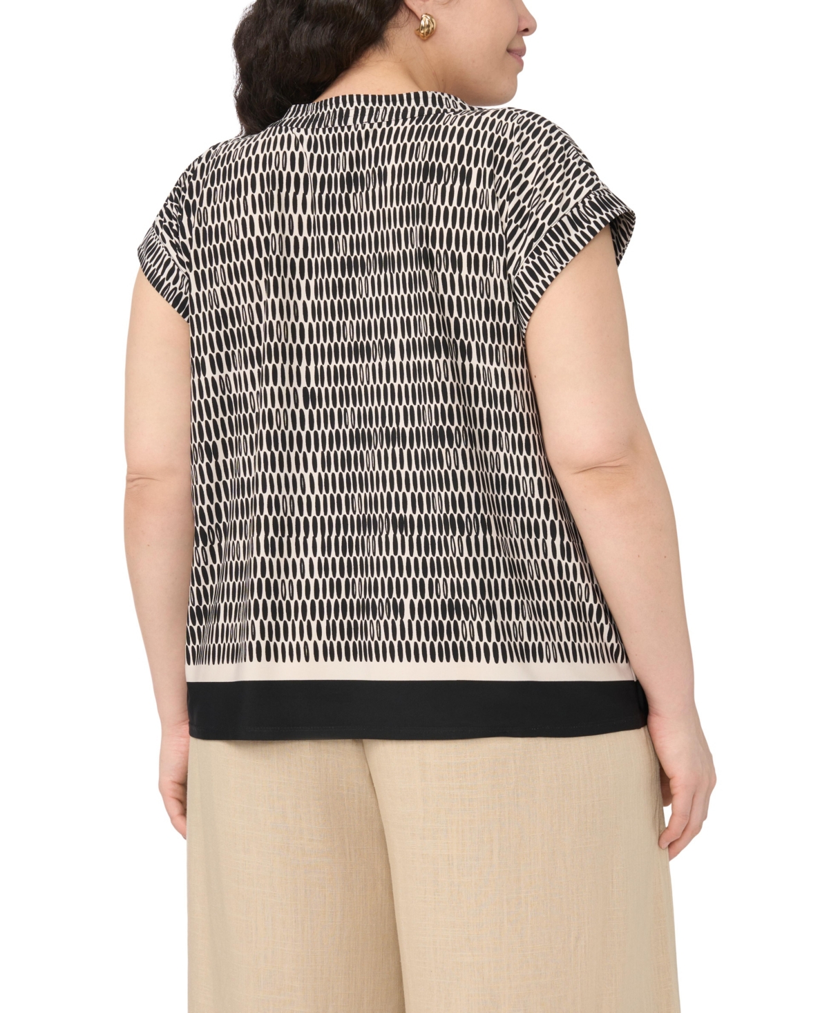 Vince Camuto Plus V-Neck Front Placket Short-Sleeve Blouse