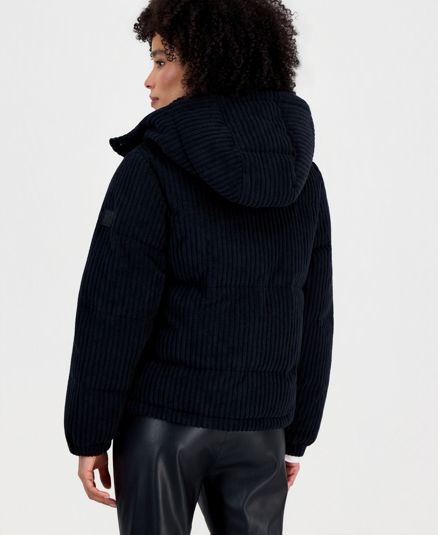 Женская куртка Steve Madden Hooded Corduroy Puffer, цвет: Чёрный — фото 2