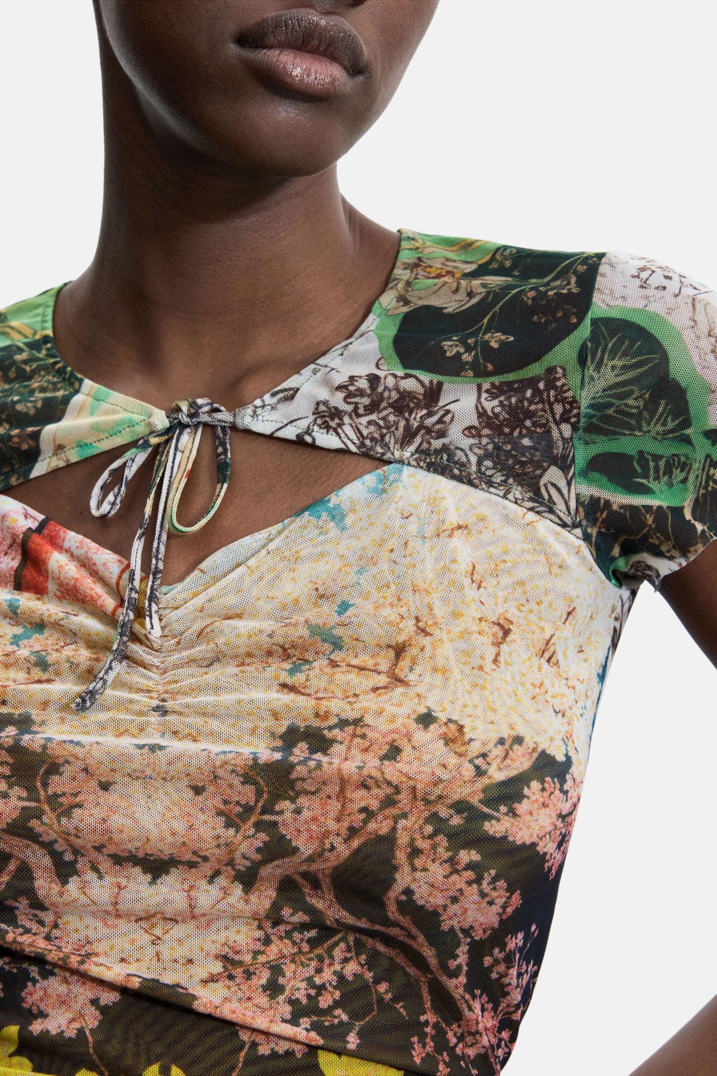 Женский топ Desigual Printed Tulle, цвет: Зелёный — фото 4