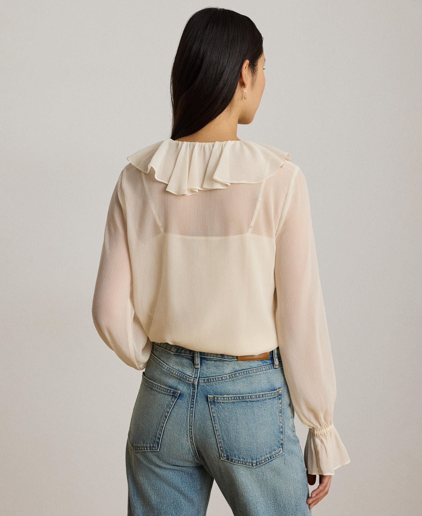 Женская блузка Lauren Ralph Lauren Ruffle-Trim V-Neck Blouse, цвет: Кремовый — фото 5