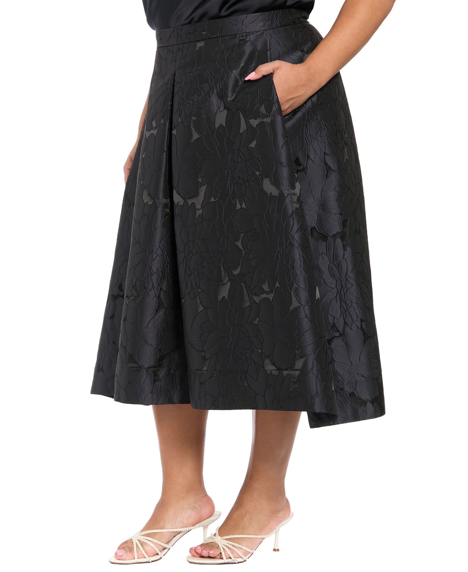 Plus Size Pleated Midi Skirt