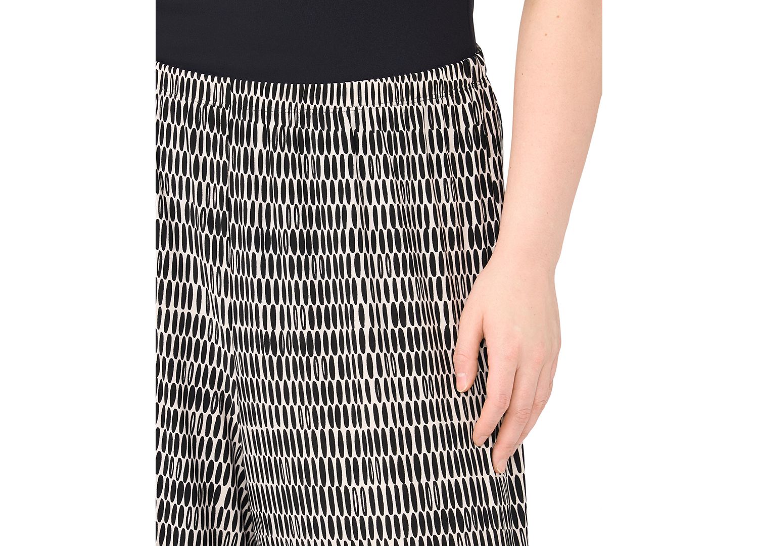 Plus Size Mid-Rise Pull-On Pants