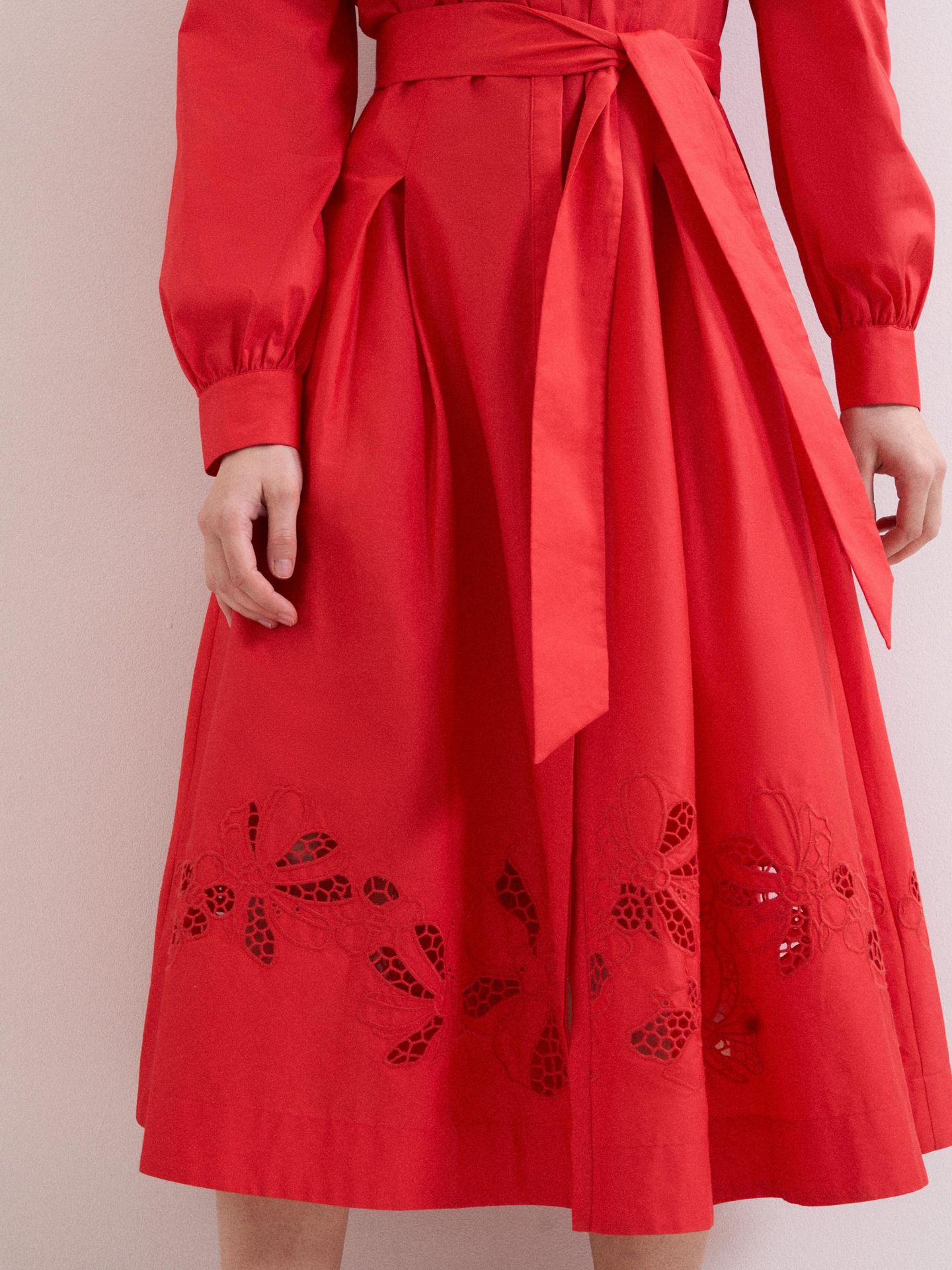 Женское платье Phase Eight Kim Cutwork Hem Midi, цвет: Красный — фото 5