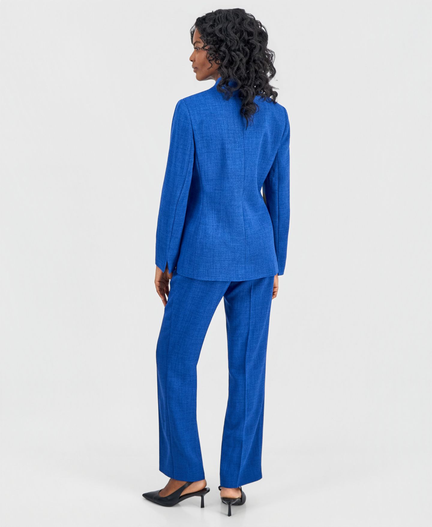 Женские комплекты Kasper Collarless One-Button Jacket, Printed Cowl-Neck Cap-Sleeve Top & Textured High-Rise Straight Leg Trousers, Regular & Petite, цвет: Синий ночной меланжевый — фото 3