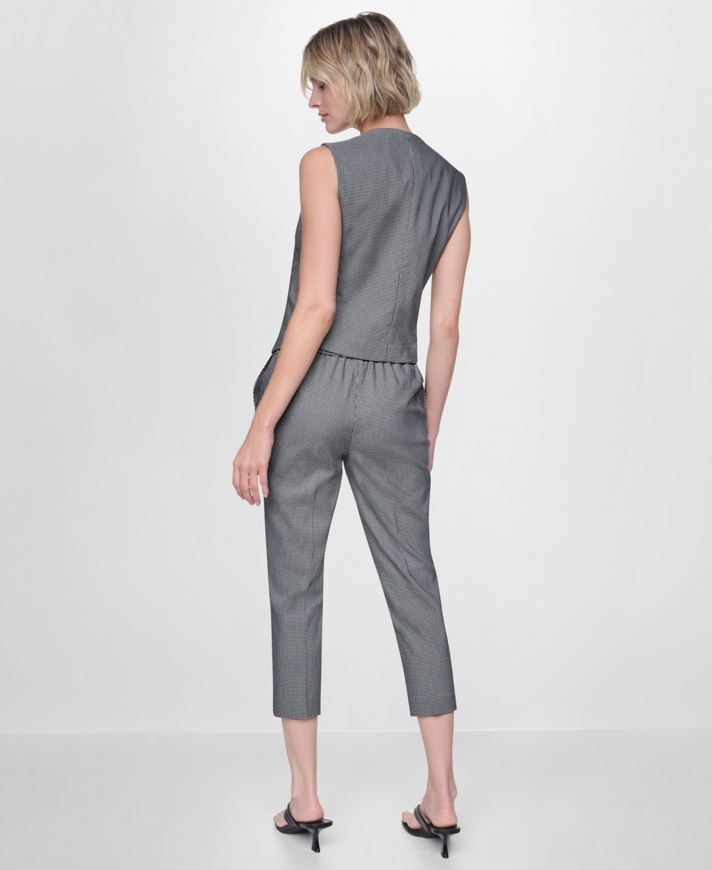 Женский жилет DKNY Petite Sleeveless Asymmetrical Vest, цвет: Чёрный / Слоновая кость — фото 5