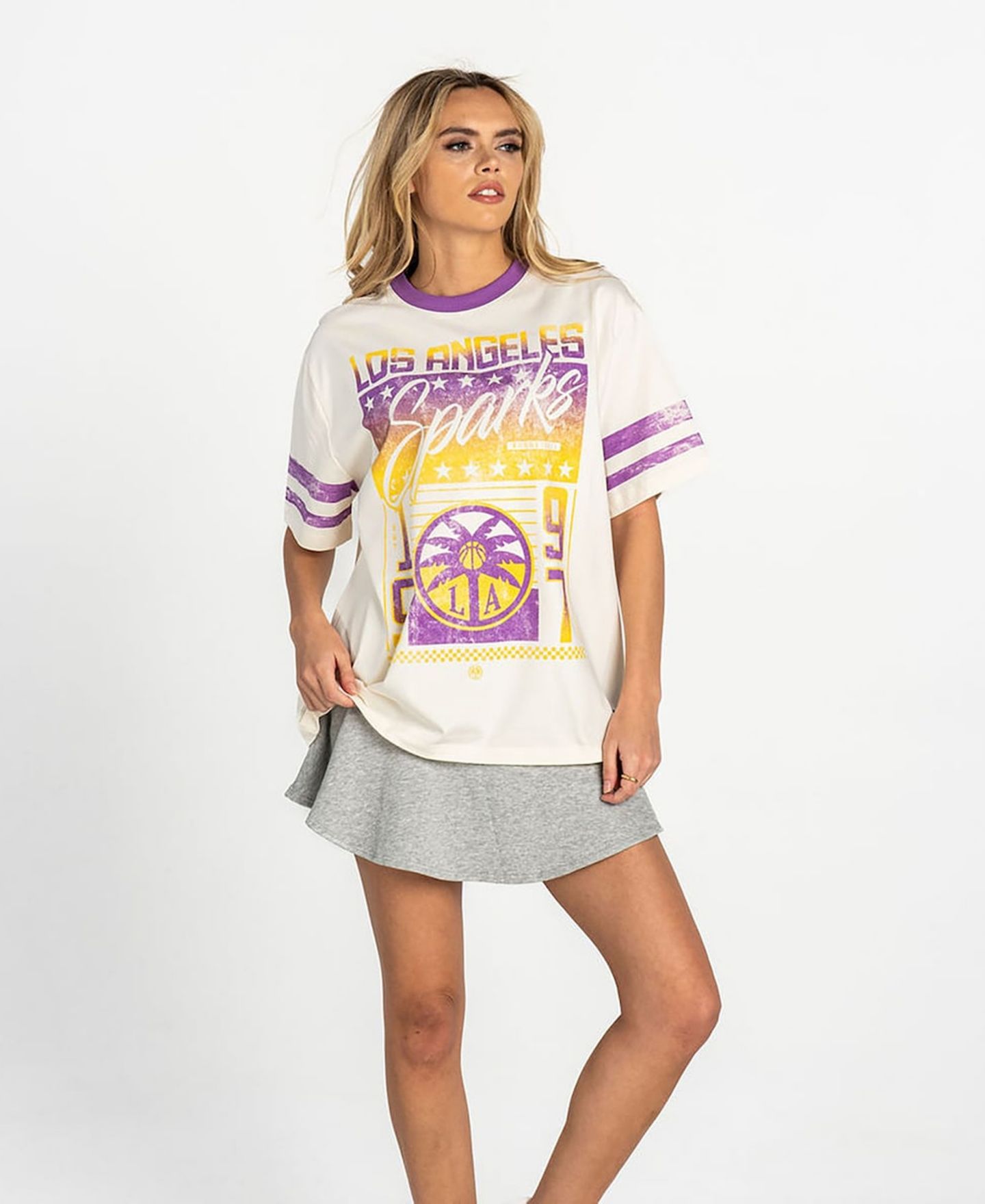 Женская футболка The Wild Collective White Los Angeles Sparks Drop-Shoulder Oversized — фото 2