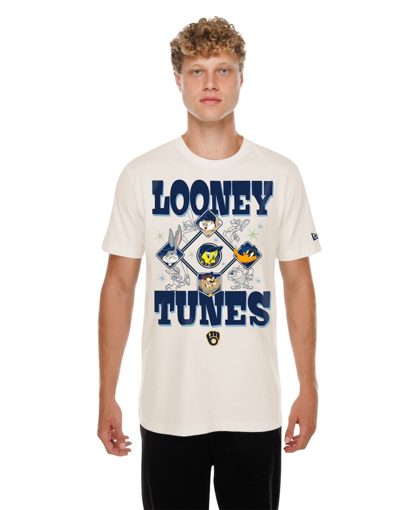 Футболка New Era Cream Milwaukee Brewers Looney Tunes — фото 3