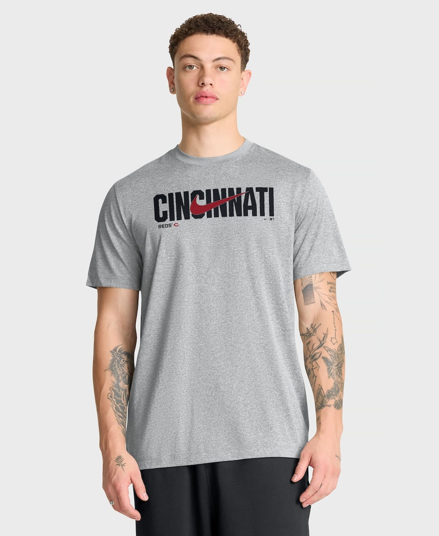 Men's Heather Gray Cincinnati Reds Swoosh Legend Dri-FIT T-Shirt