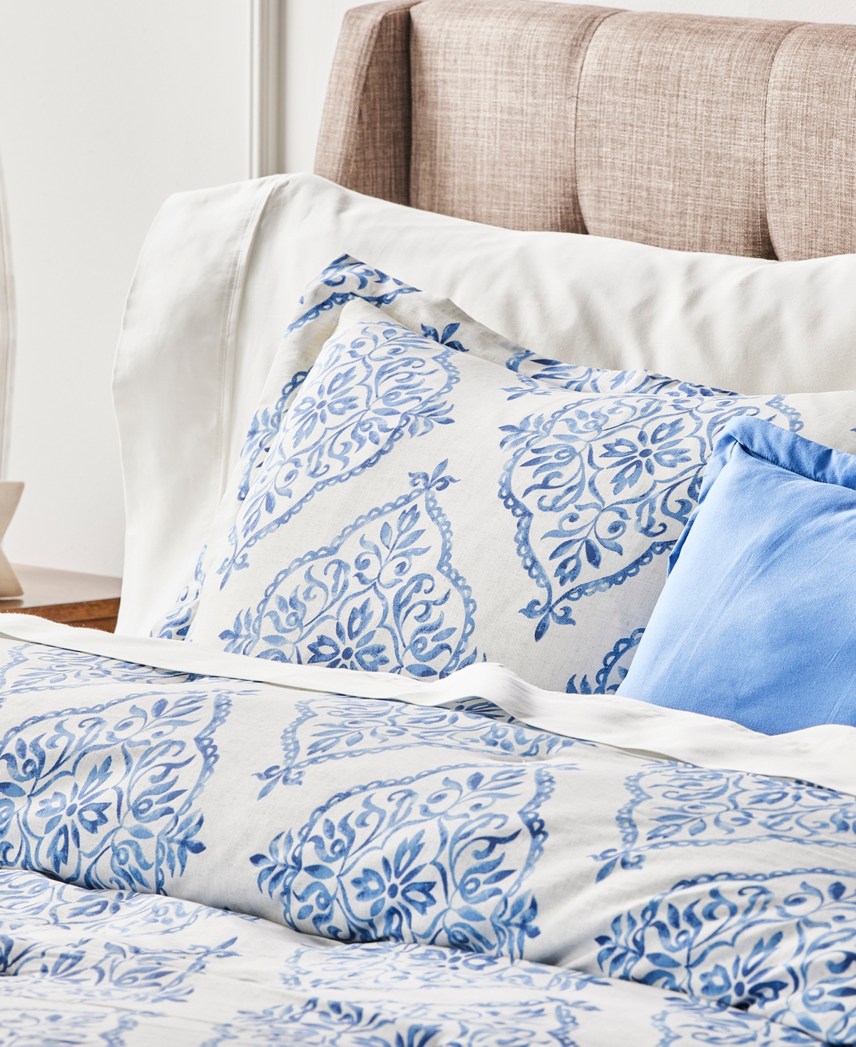 Anne Klein Louisa Rayon Blend 5-Piece Comforter Set, King/California King