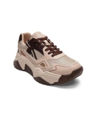 Pleur Fashion Sneaker