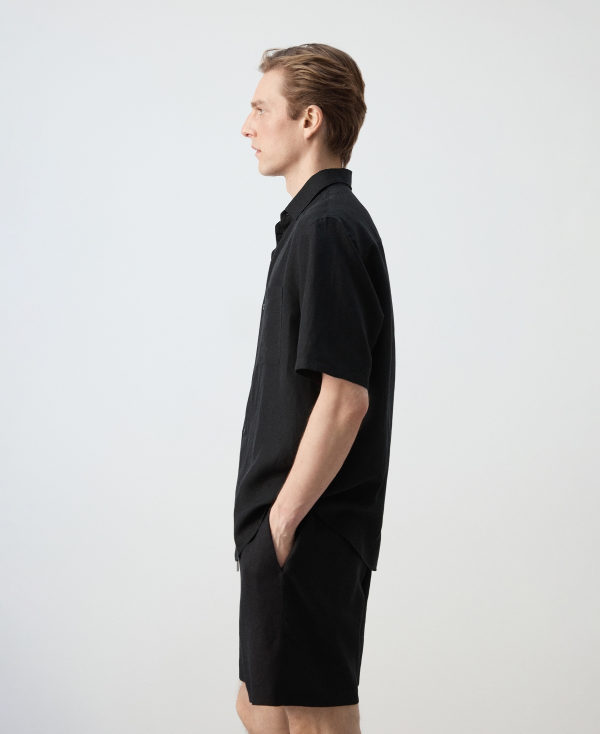 Mango Men's Fluid Short-Sleeve Shirt