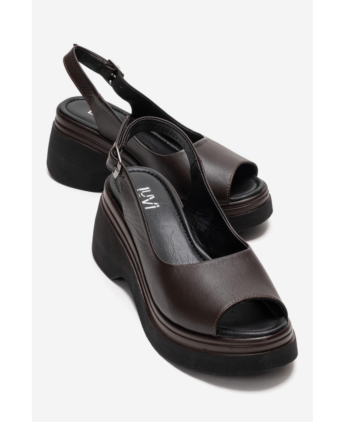 Forever & Always Shoes Women's Laure Leather Wedge Sandal