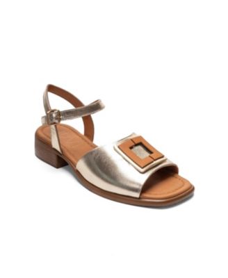 Women's Svelte Leather Buckle Sandal
