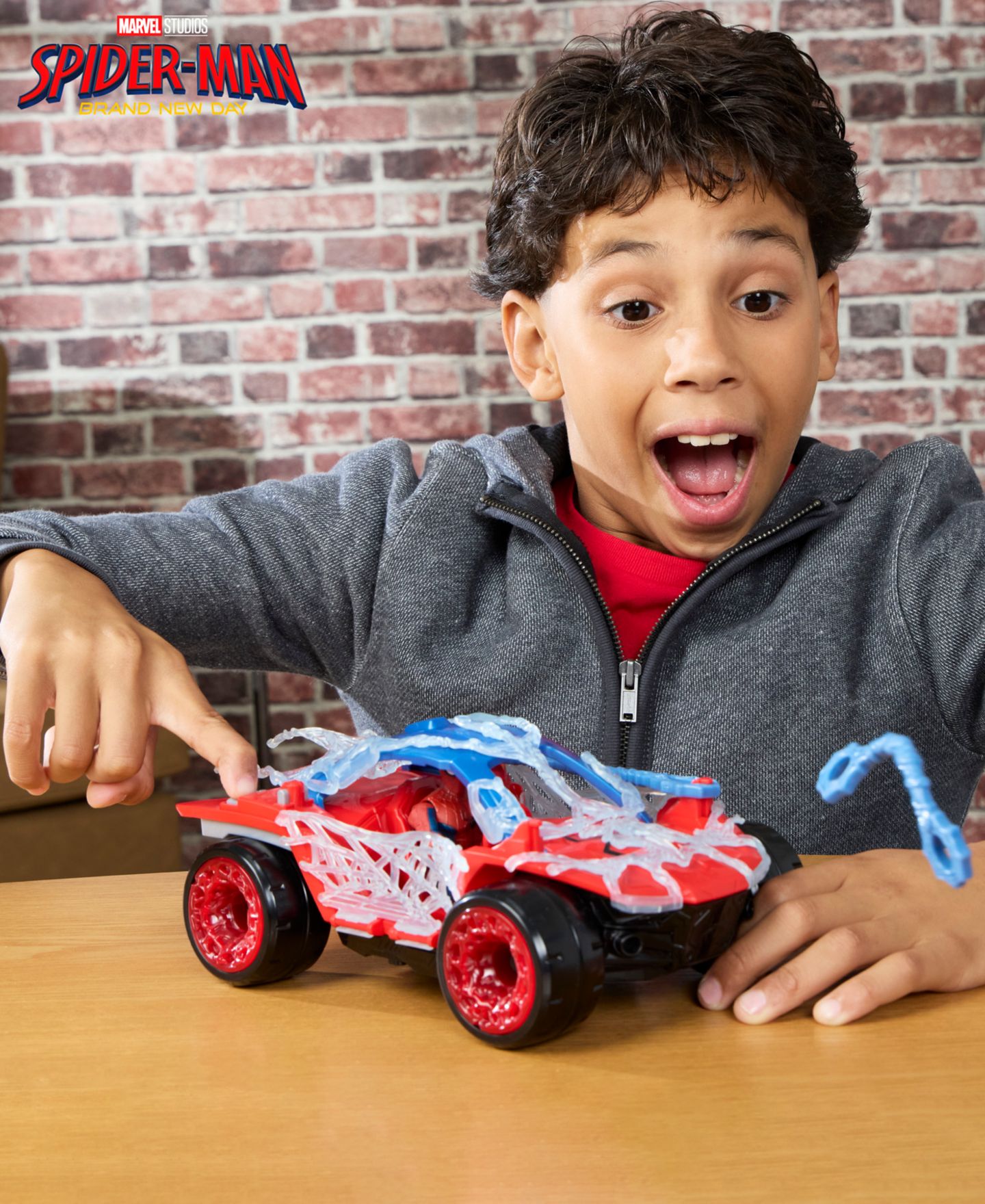 Детские фигурки Marvel Spider-Man 4.5" Stretch and Blast Action Figure and Vehicle Set, Ages 4+ — фото 10