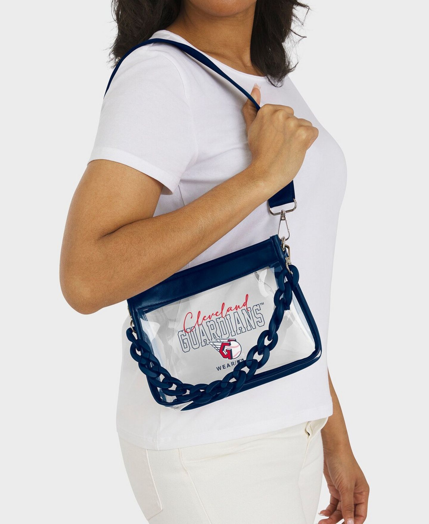 Женская сумка WEAR by Erin Andrews Cleveland Guardians Plastic Chain Mini Crossbody — фото 4