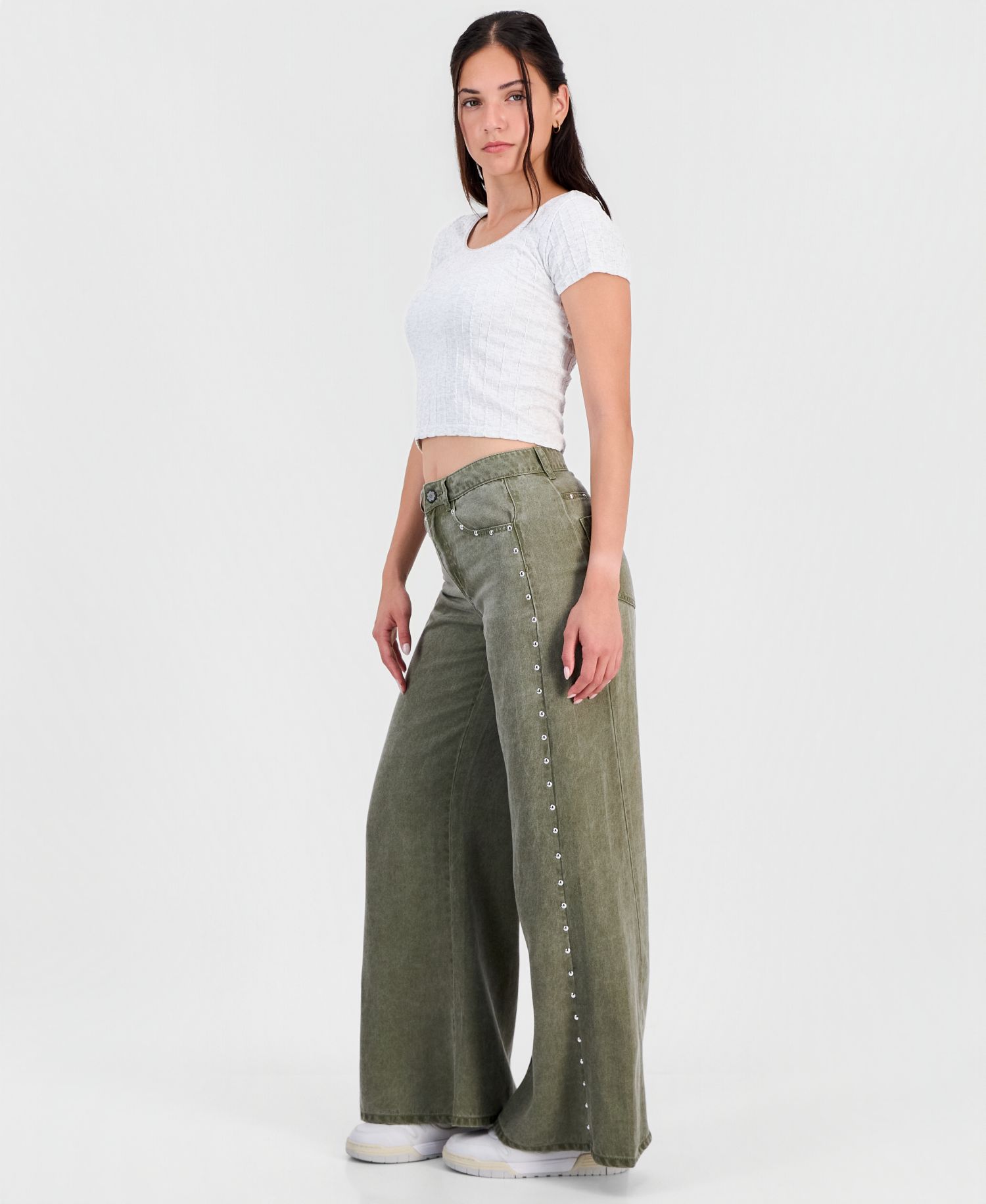 Juniors' High-Waisted Wide-Leg Studded Jeans