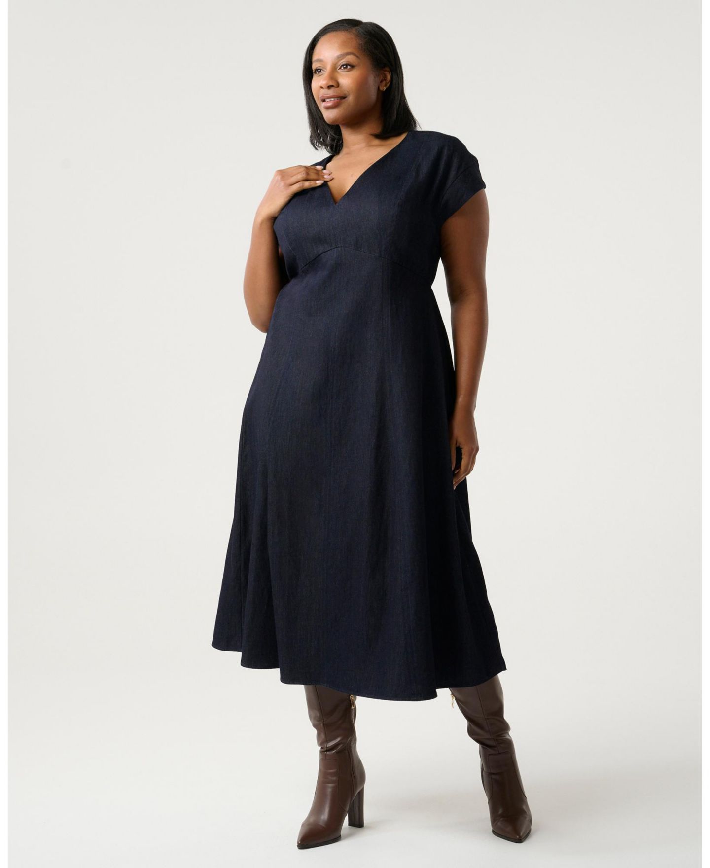 Женское платье ESTELLE Abbie Denim Short Sleeve Midi, цвет: Тёмно-синий — фото 2