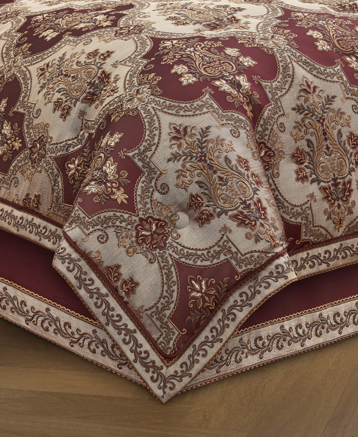 J Queen New York Phyllis Woven Damask 4-Piece Comforter Set