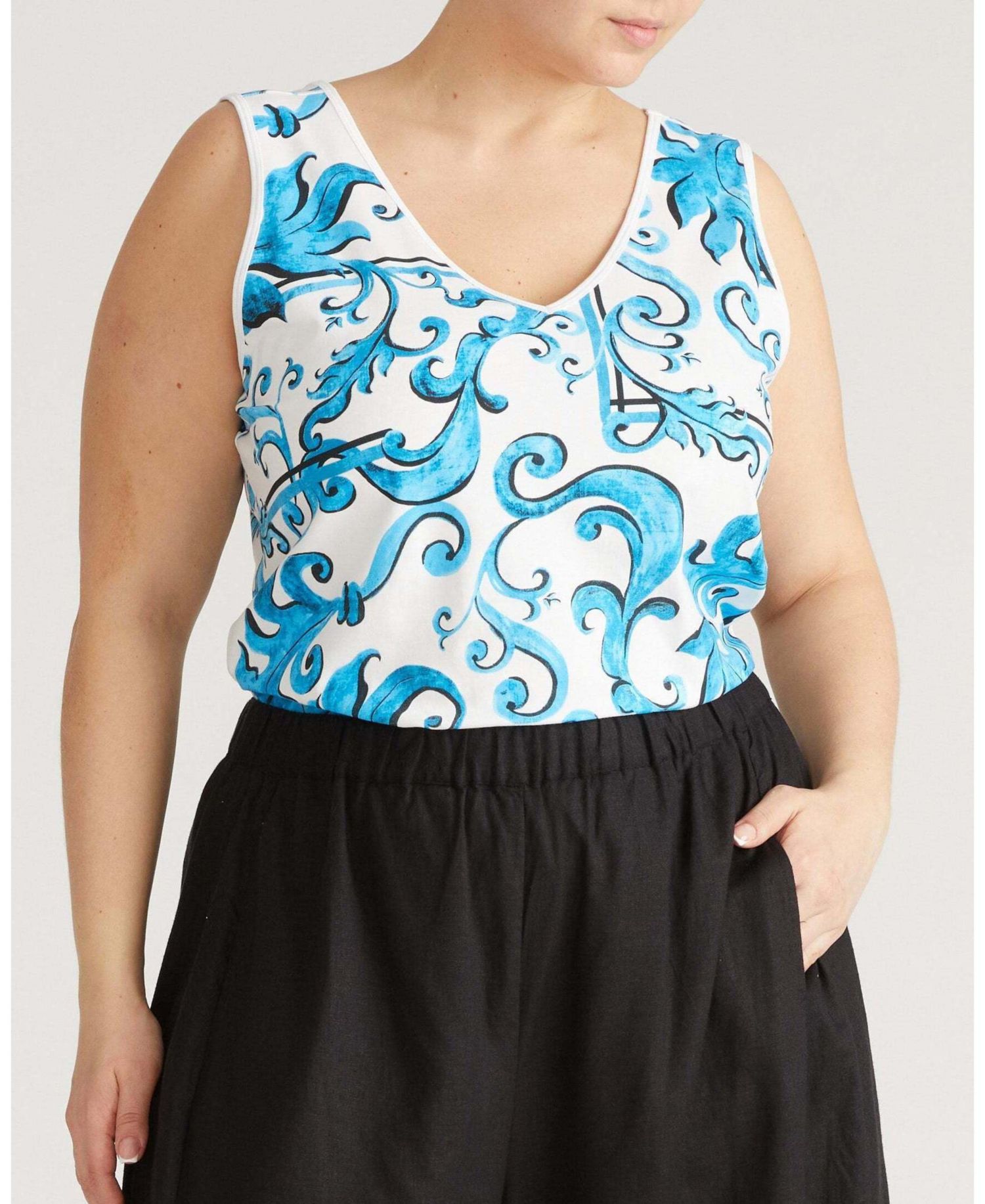Plus Size Double V Tank