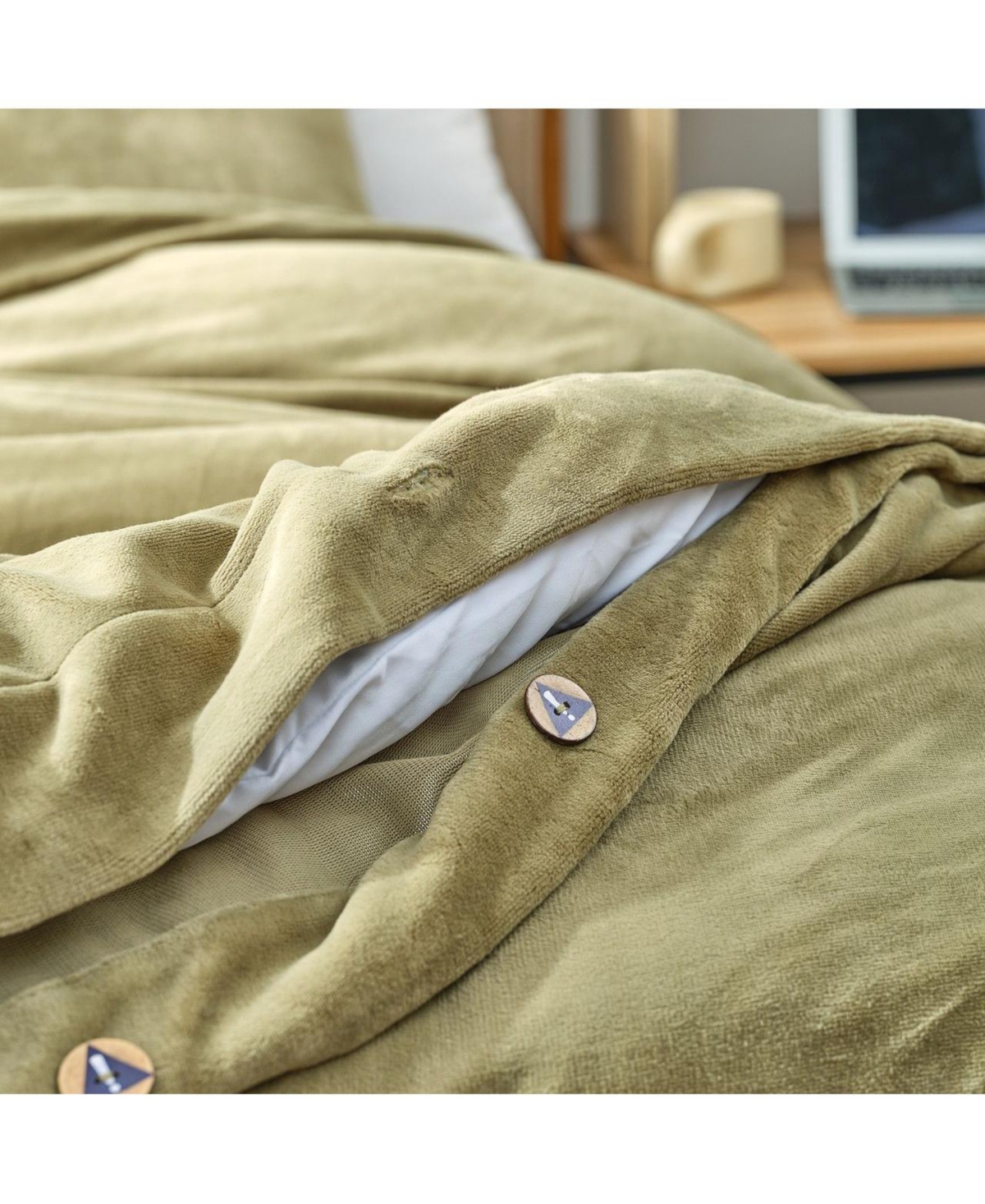 Coma Inducer Near Suffocation Oversized Comforter Set
