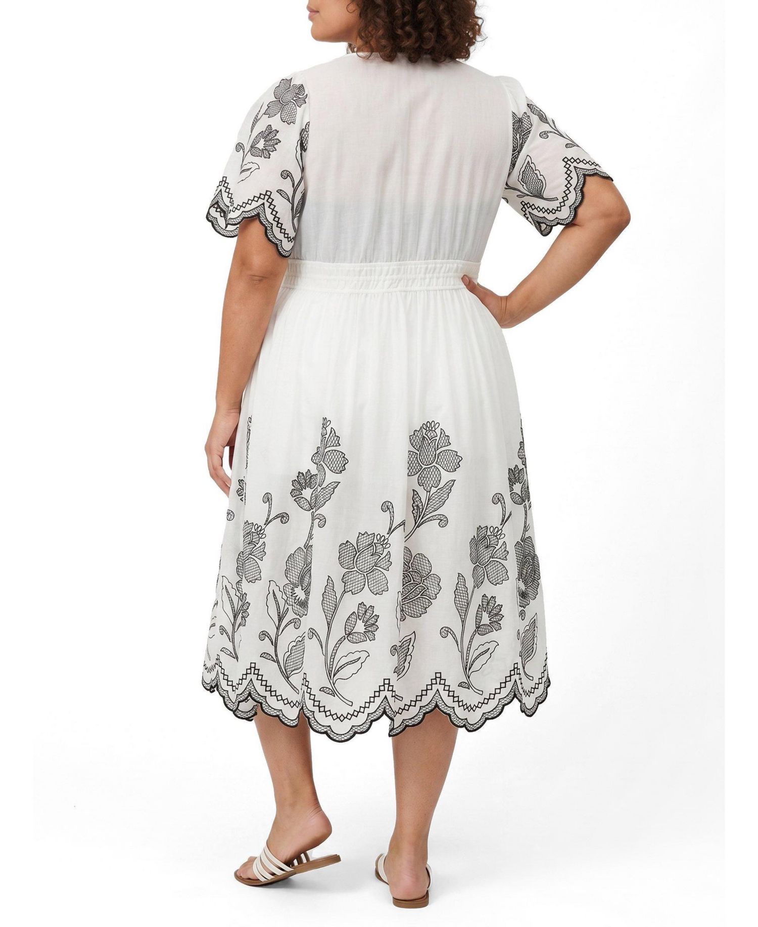 Plus Size Floral Embroidered Maxi Kimono