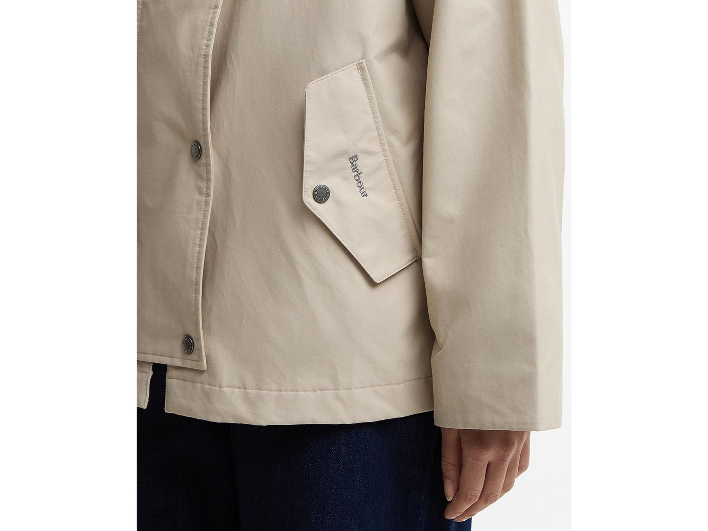 Женская куртка Barbour Kingswood Showerproof Hooded, цвет: Тёмно-синий / Тёмно-синий в мелкую клетку — фото 8