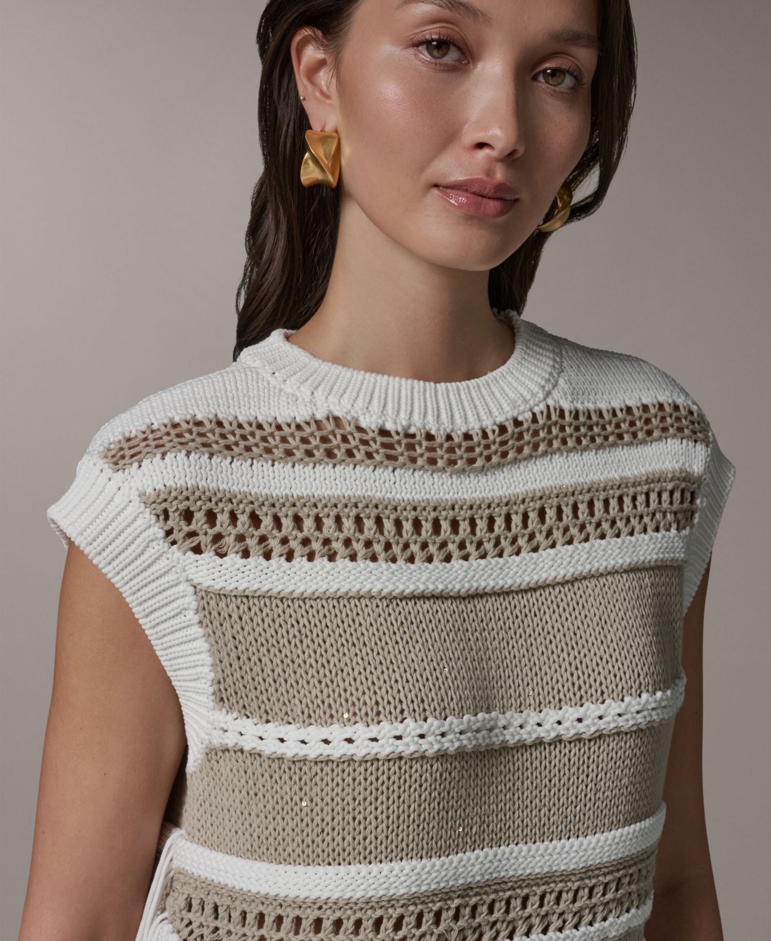 Women's Sleeveless Crewneck Sweater