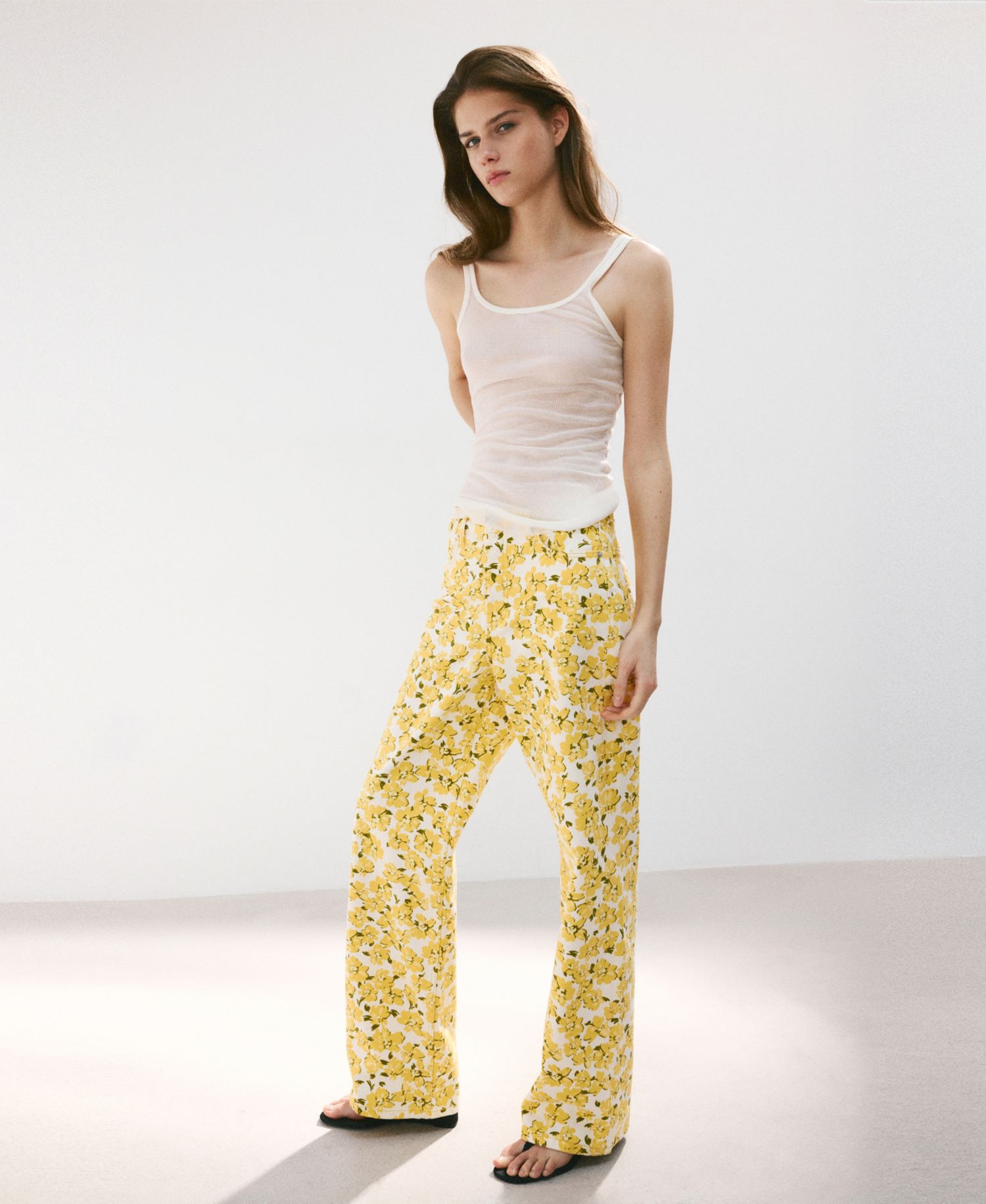 Women's Floral Pattern Straight-Leg Jeans