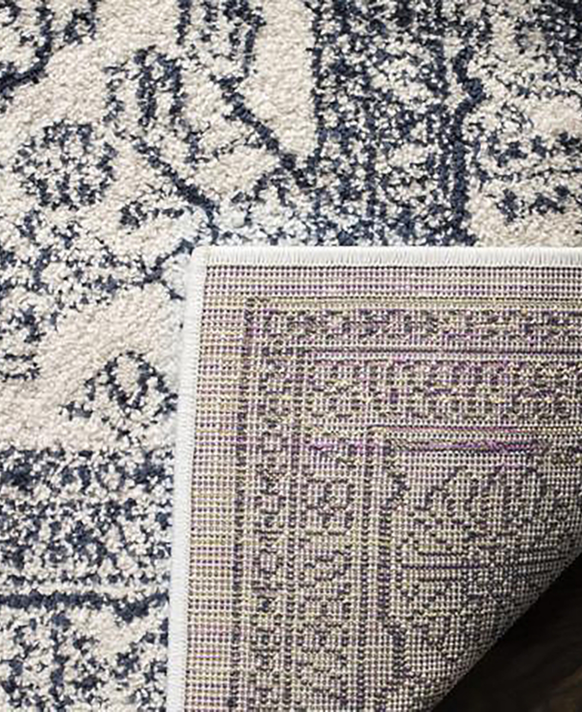 Safavieh Adirondack 108 Ivory and Navy 5'1" x 7'6" Area Rug
