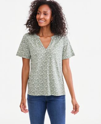 Petite Leafy Clover V-Neck Floral-Print T-Shirt