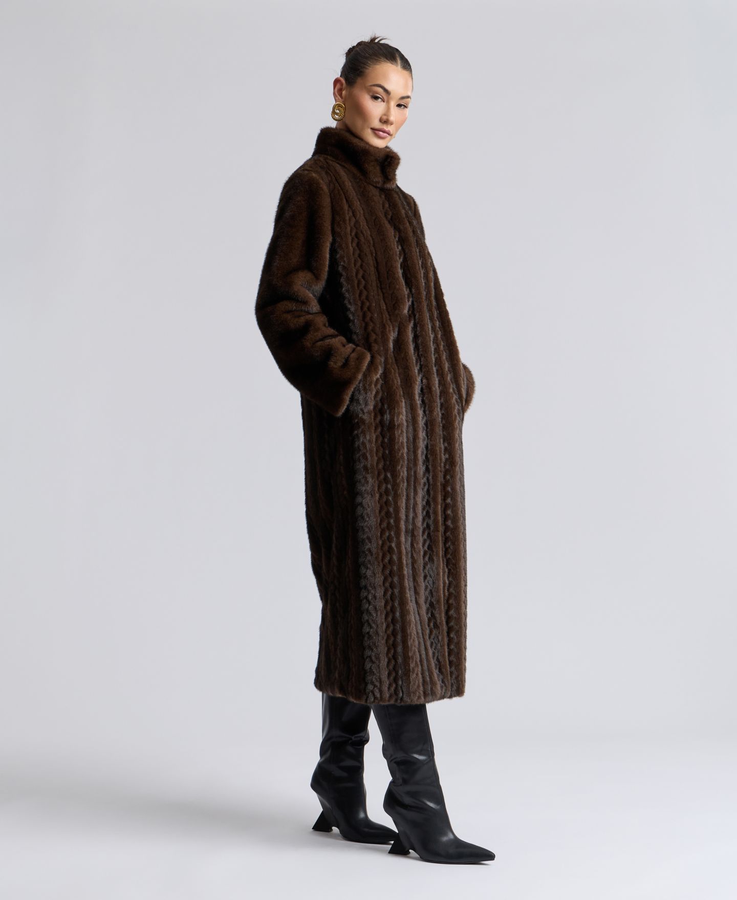 Женское пальто Avec Les Filles Maxi Braided Faux Fur, цвет: Чёрный — фото 5