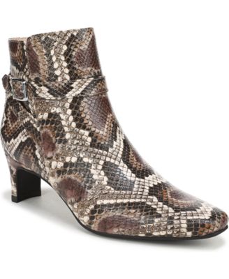Women's Fawn Zip Snip Toe Short Boots