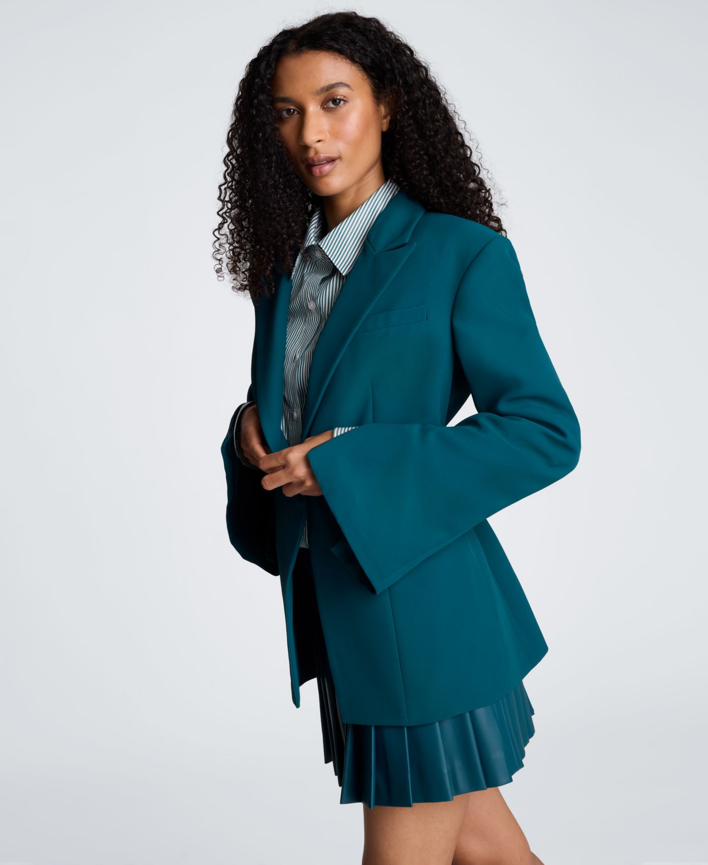 Женский пиджак Kenneth Cole Slim-Sleeve Zippers One-Button Blazer, цвет: Бирюзовый сумеречный — фото 3
