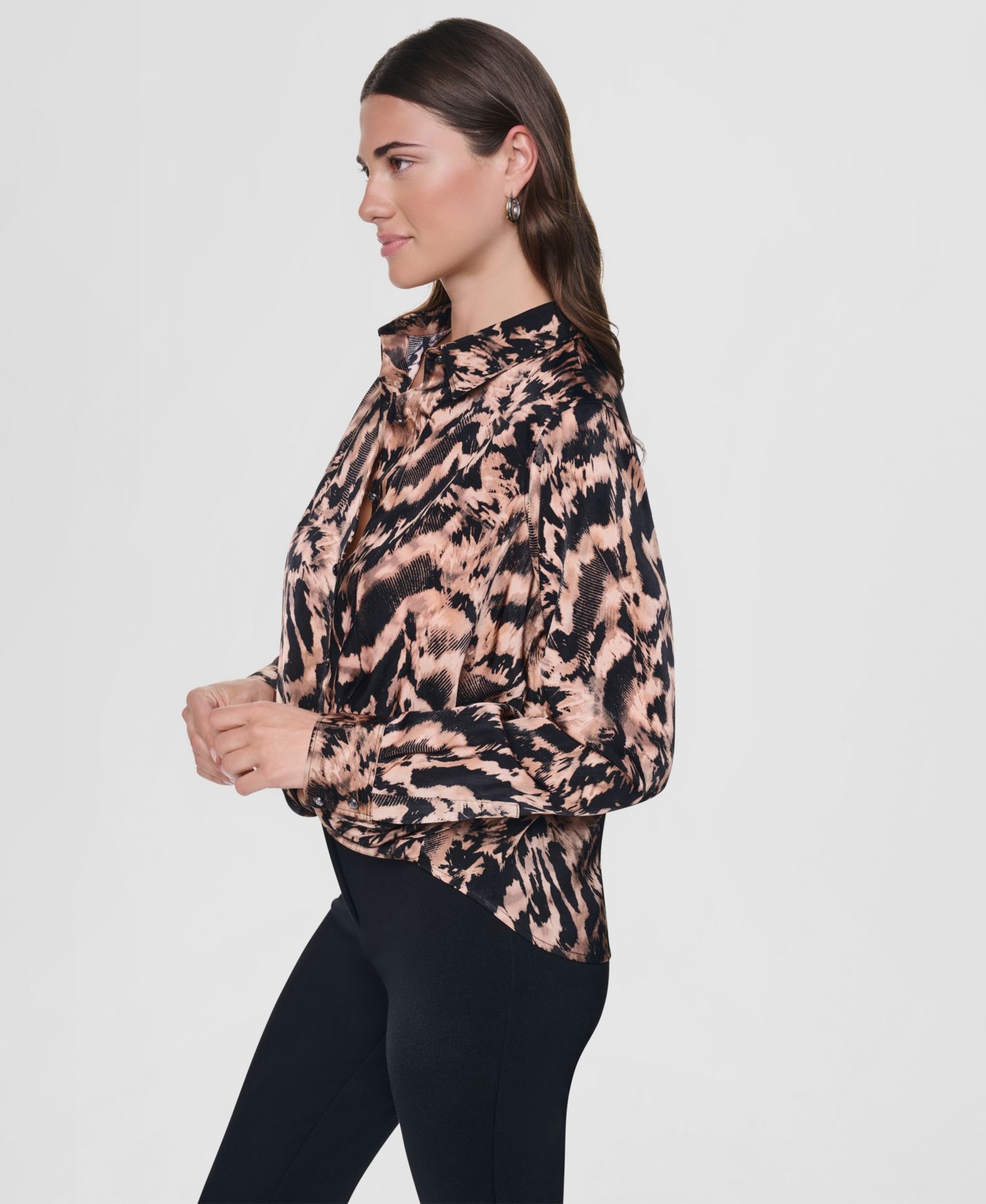Women's Printed Twist-Front Long-Sleeve Shirt