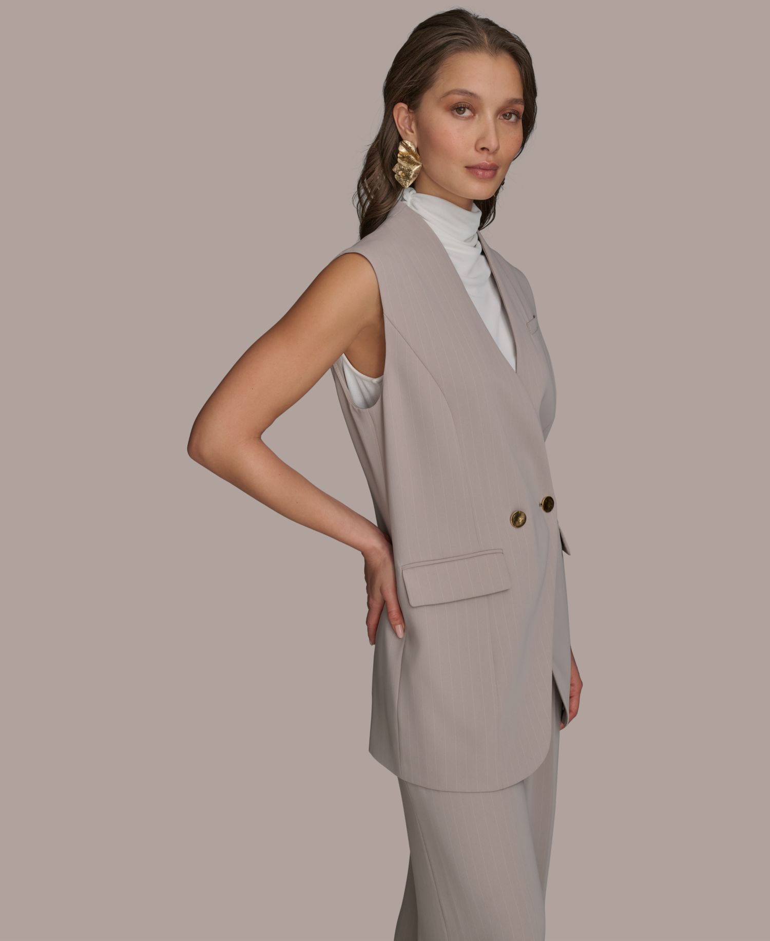 Petite V-Neck One-Button Vest