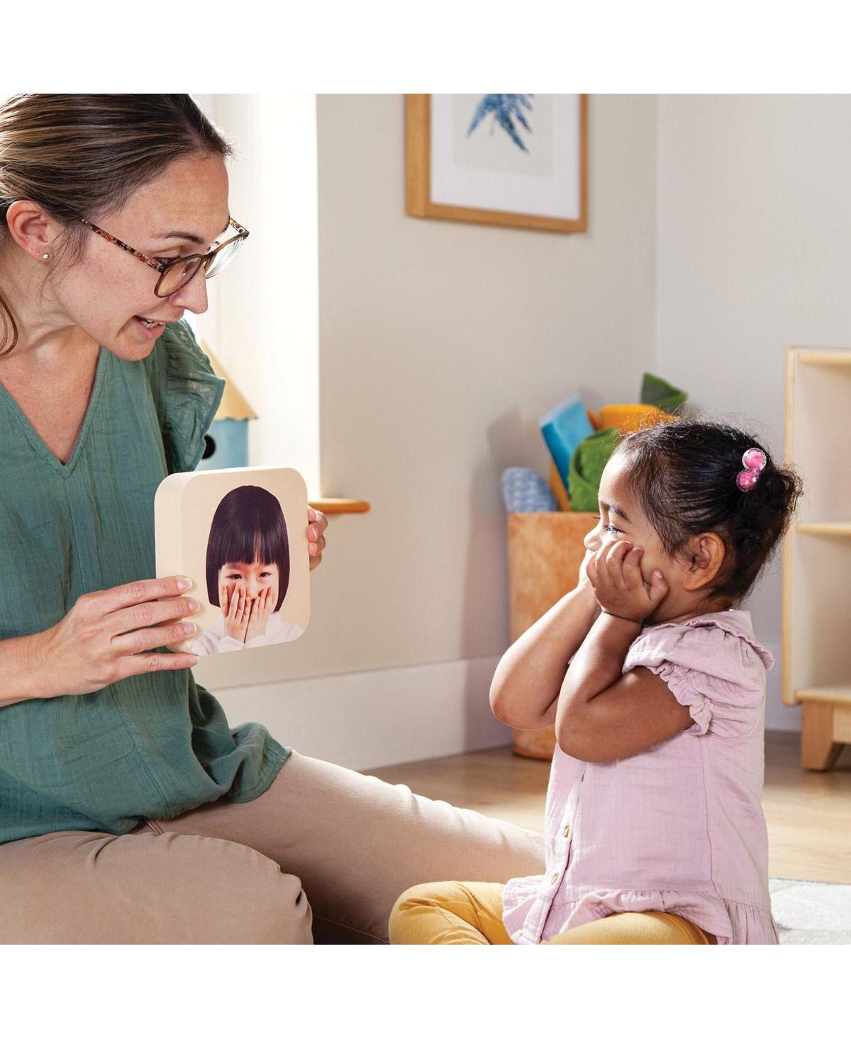 Kaplan Early Learning Mirror with Emotions Set