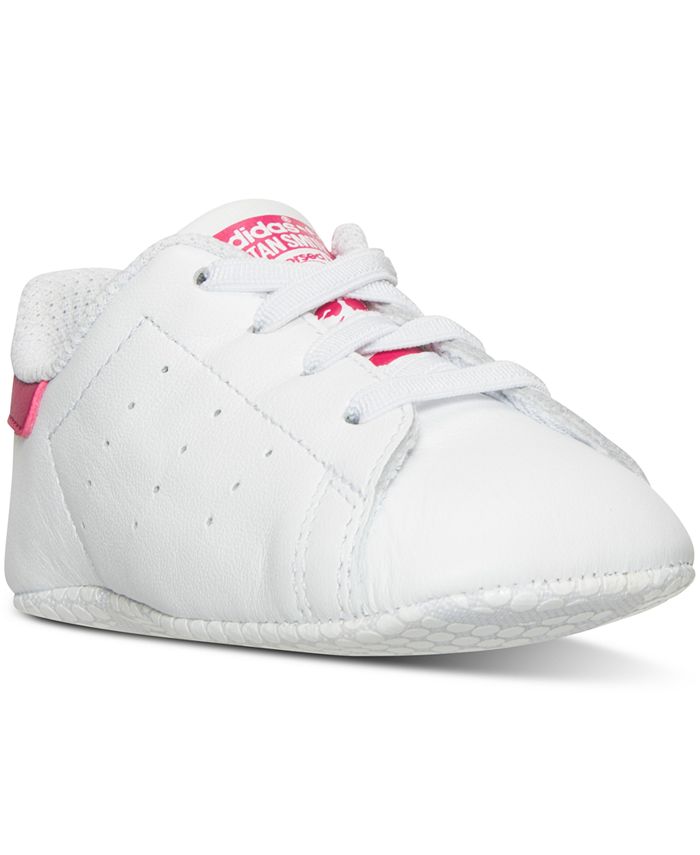 Por lo tanto envidia Vivienda adidas Toddler Girls' Stan Smith Crib Sneakers from Finish Line - Macy's