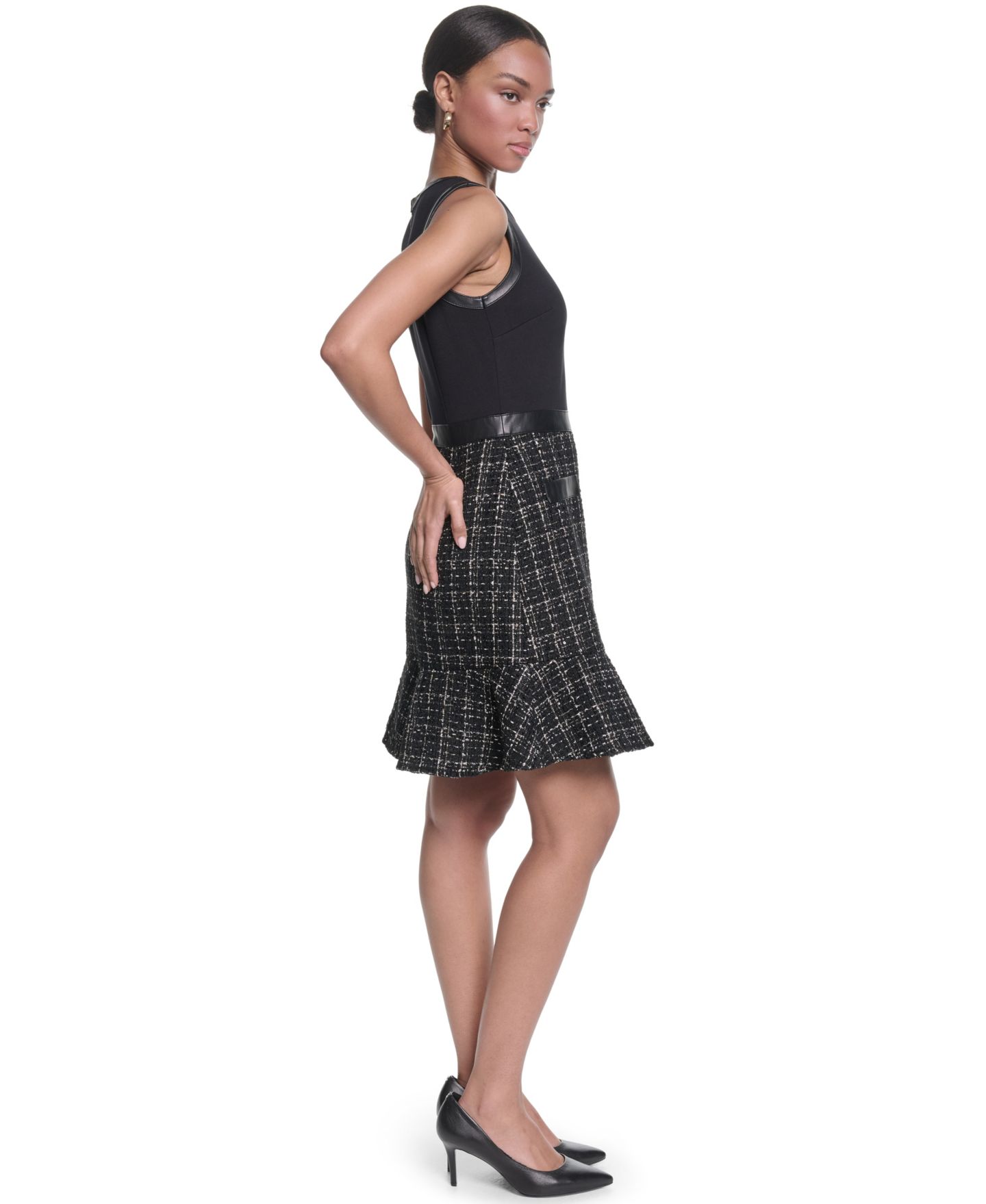 Женское платье KARL LAGERFELD PARIS Crewneck Sleeveless Fit & Flare, цвет: Чёрный / Золотой разноцветный — фото 3